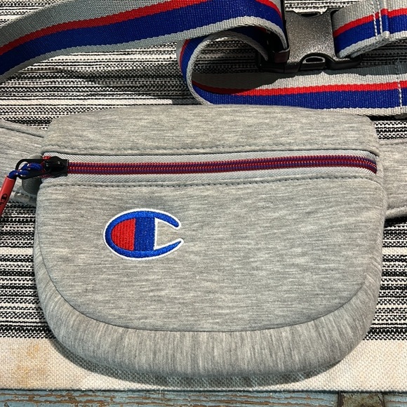 Champion The Attribute Waist Bag Unisex Fanny Pack Light Grey - Picture 2 of 4